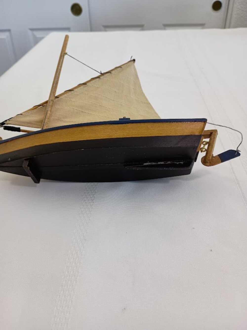 Vintage Wooden Sailboat Model with Canvas Sail - Picture 4 of 8